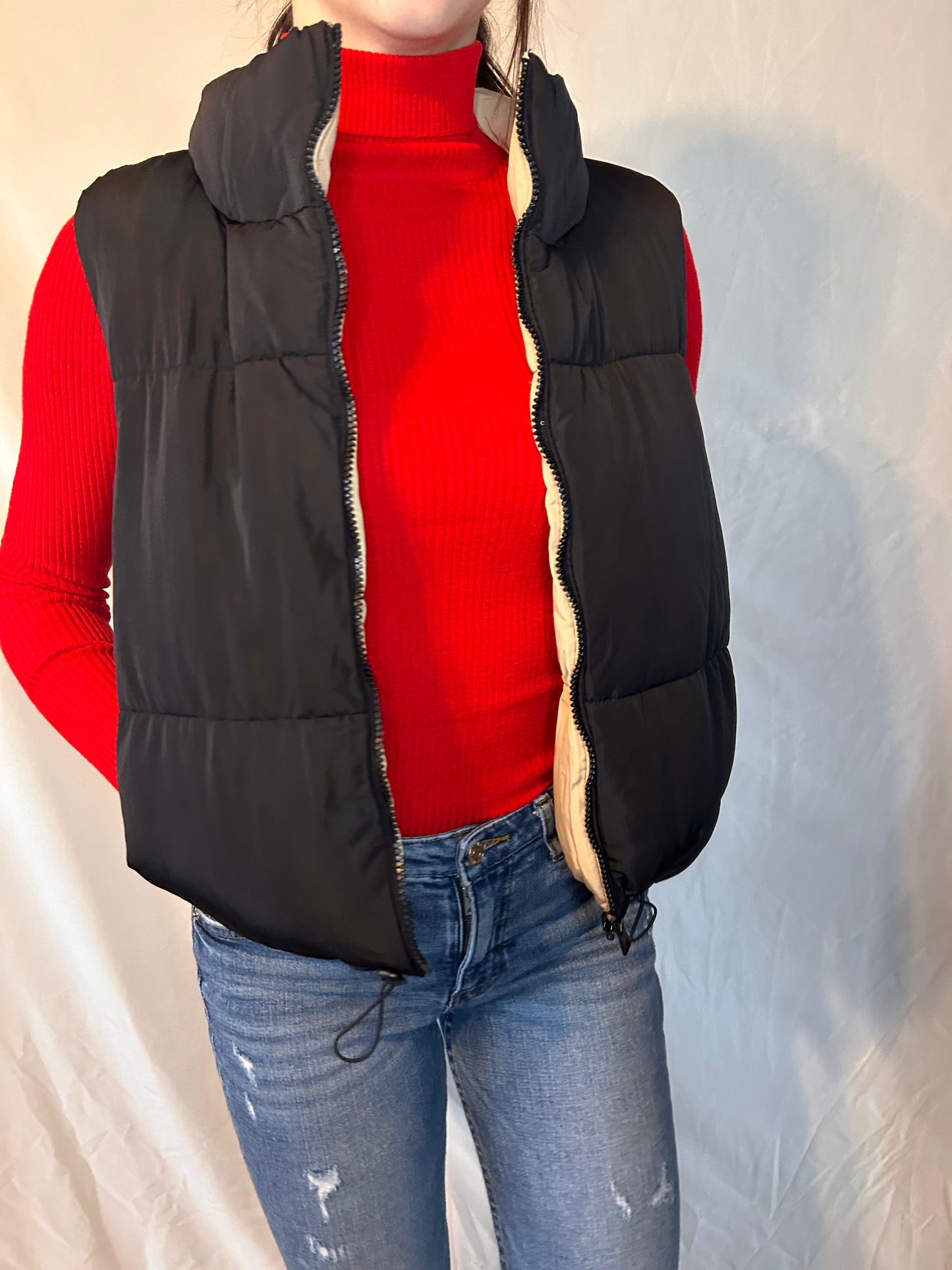 Cropped Reversible Puffer Vest