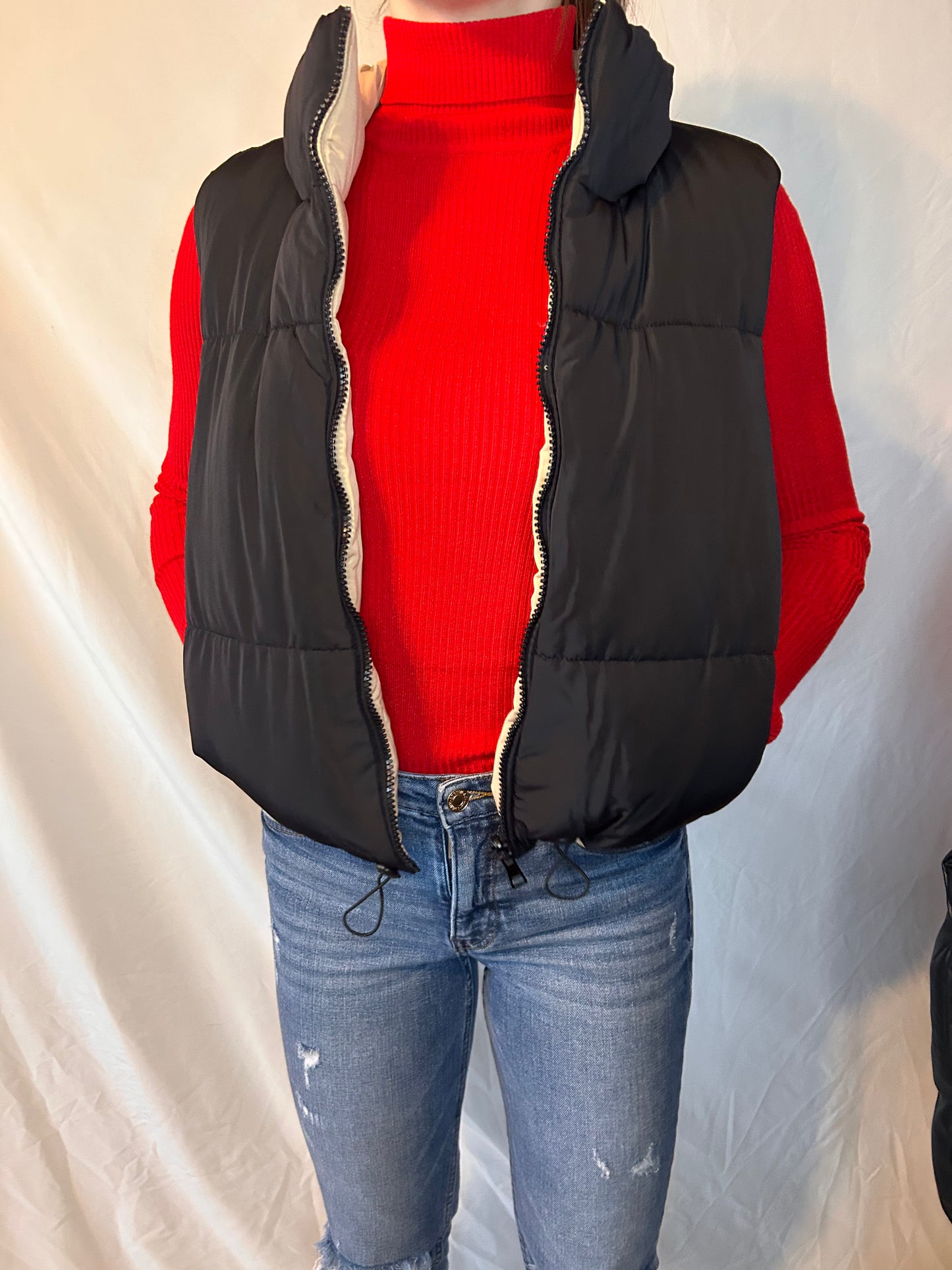 Cropped Reversible Puffer Vest