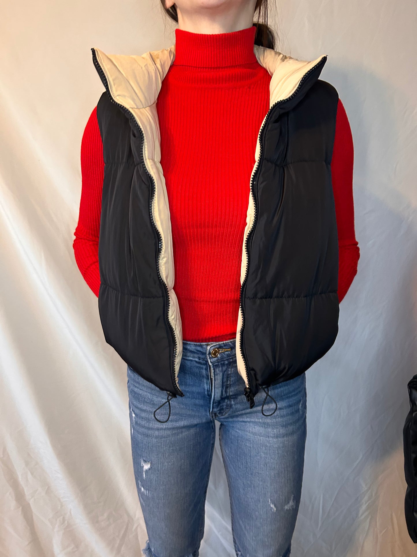 Cropped Reversible Puffer Vest